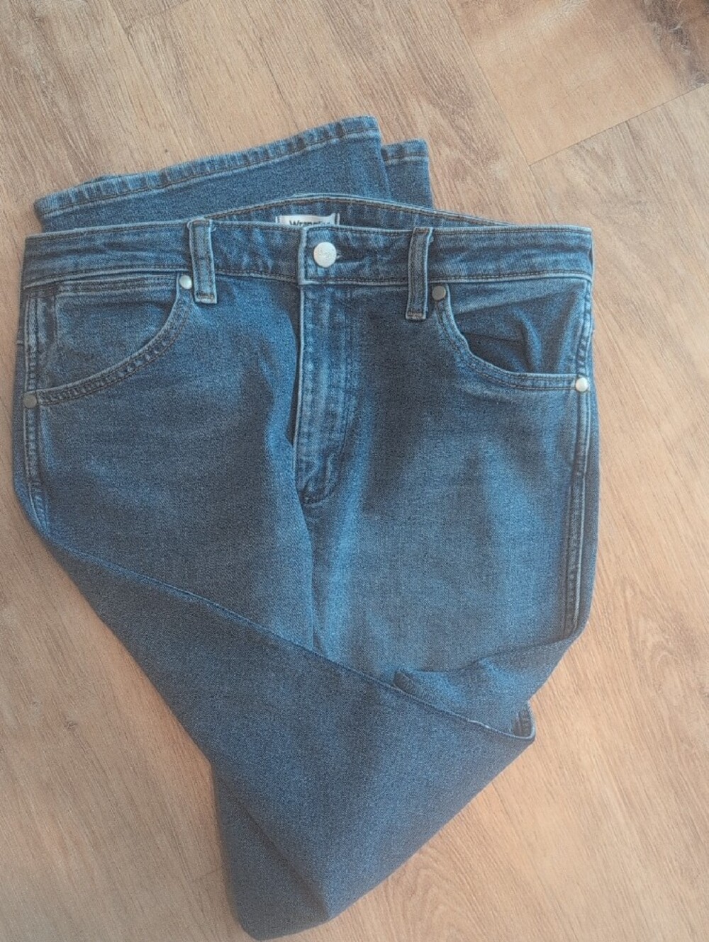 Wrangler Women's Westward High Rise Bootcut Jeans - Picture 3 of 8